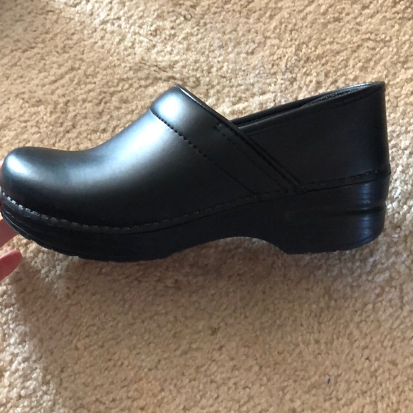 Dansko Clog. - Picture 7 of 8